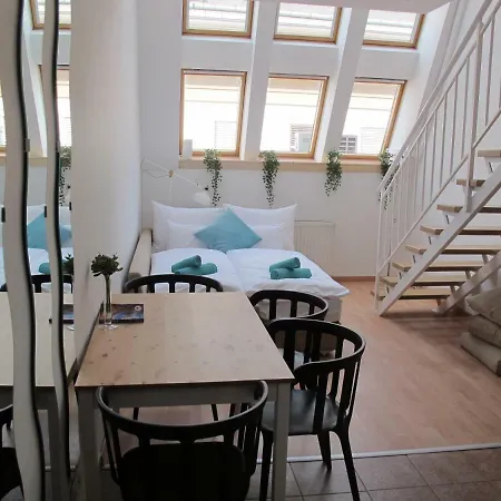 New Penthouse At Synagogue Διαμέρισμα Βουδαπέστη